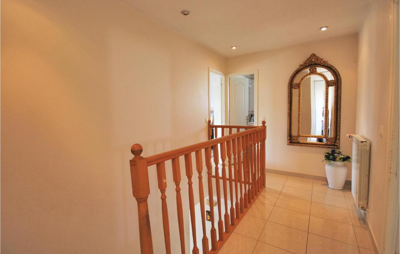 Beautiful In With Kitchen Fréjus