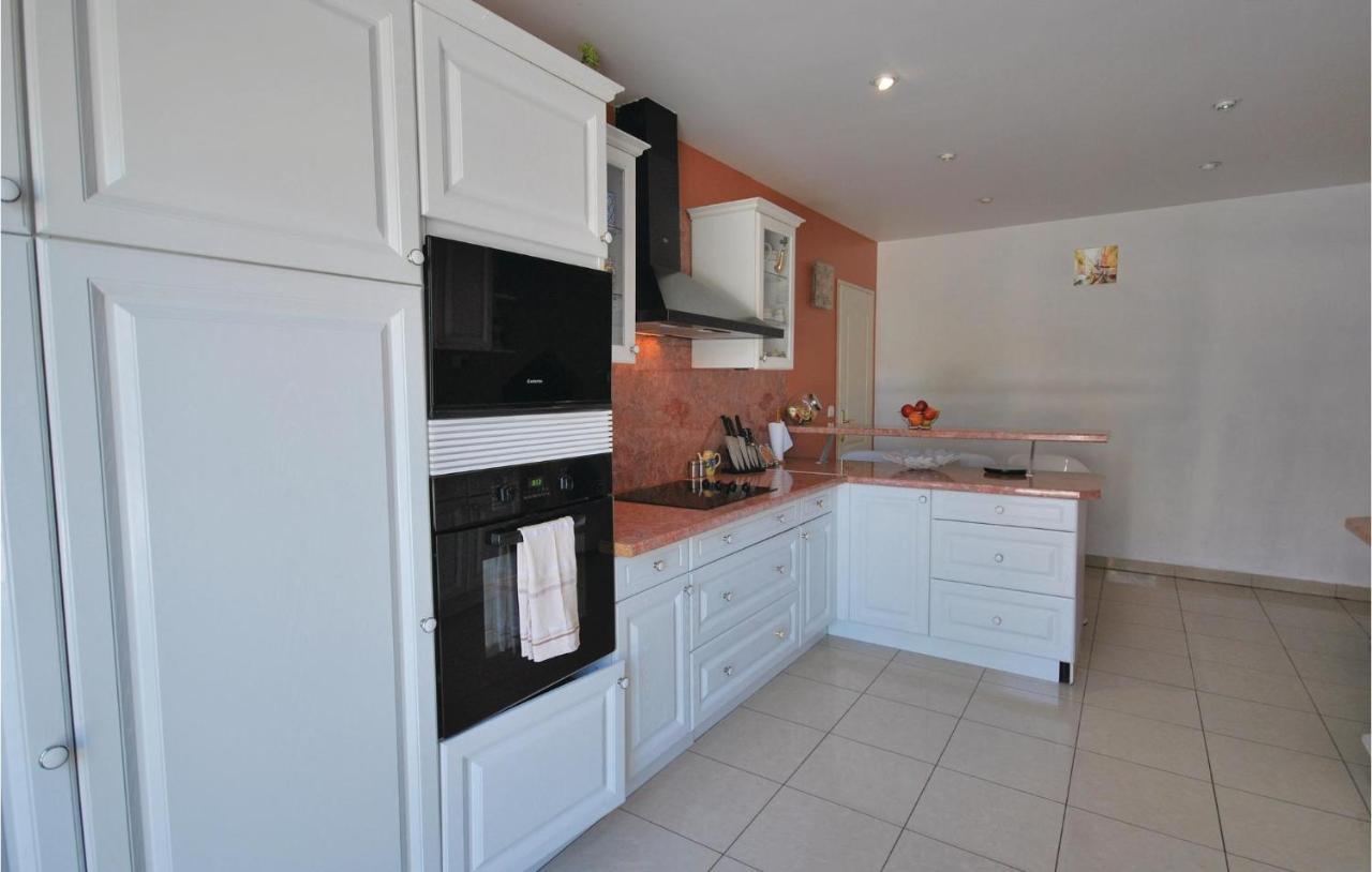 Beautiful In With Kitchen Hébergement de vacances